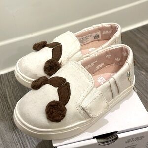 Tom’s Birch Star Wars Princess Leia Slip on